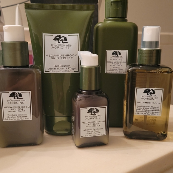 Origins Mega Mushroom Set - Picture 2 of 8